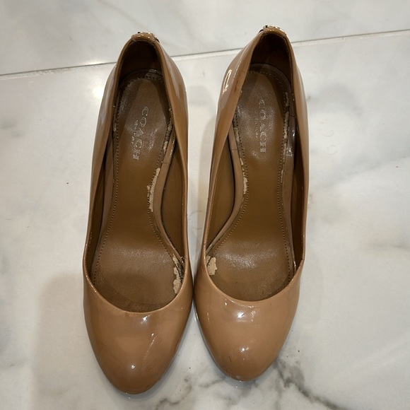COACH nude tan patent leather pumps heels shoes - Picture 6 of 6